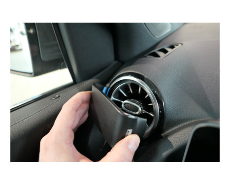 ProClip - Mercedes Benz B Class 2019- / GLB-Class/ GLA-Class 2020- Left mount, Image 2