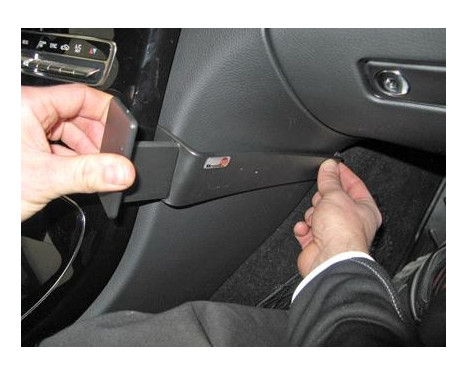 ProClip - Mercedes Benz C-Class (180-320) 2014-> Angled mount, Image 3