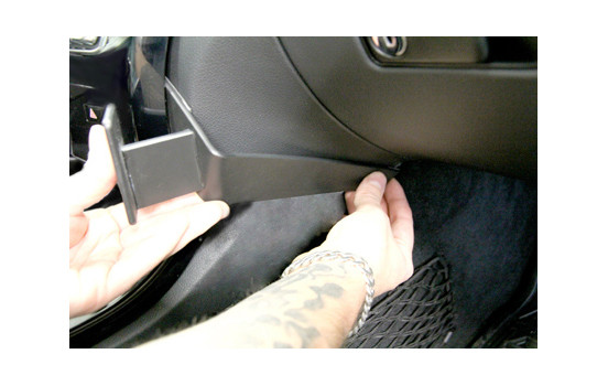 ProClip - Mercedes Benz C-Class (180-320) 2014-> Angled mount, Image 4