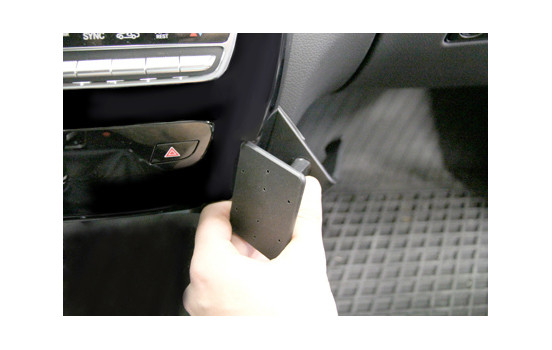 ProClip - Mercedes Benz C-Class (180-320) 2014-> Angled mount, Image 5