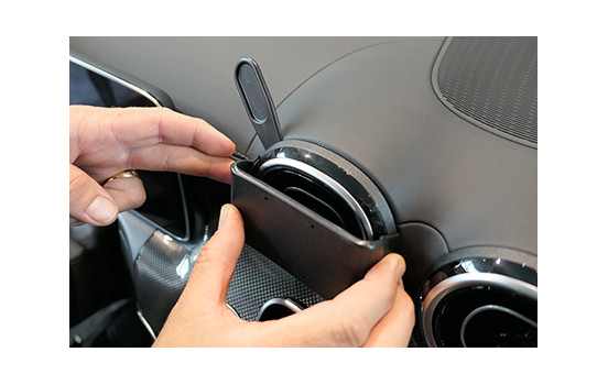 ProClip - Mercedes Benz C-Class (180-320) 2022- Center mount, Image 2