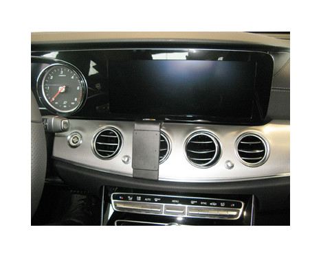 ProClip - Mercedes Benz E-Class 2018-> Center mount, Image 2