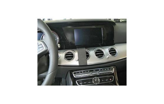 ProClip - Mercedes Benz E-Class Sedan/Estate 2017 Center mount