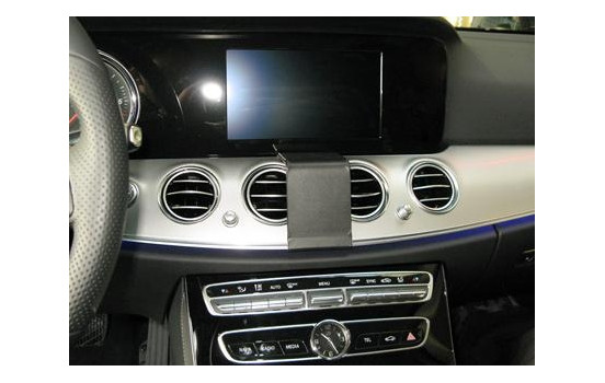 ProClip - Mercedes Benz E-Class Sedan/ Station Wagon 2017 Center mount reinforced, Image 2