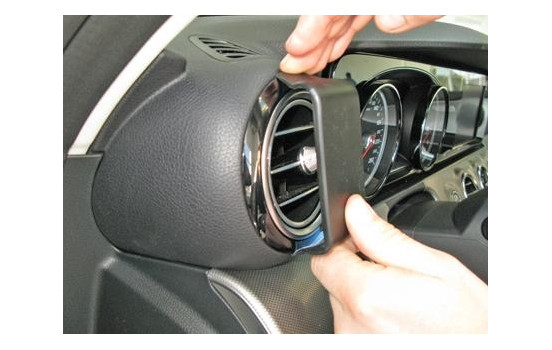 ProClip - Mercedes Benz E-Class Sedan Station Wagon 2017-> Left mount, Image 3