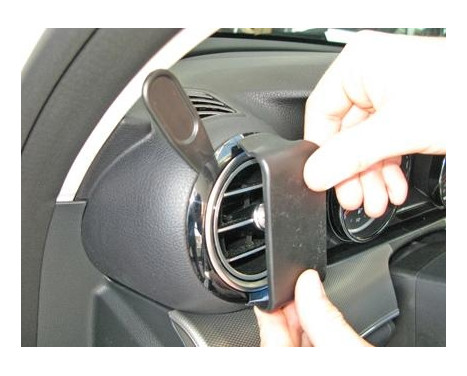 ProClip - Mercedes Benz E-Class Sedan Station Wagon 2017-> Left mount, Image 4