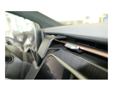 ProClip - Mercedes Benz EQE 2022 - Angled Mount, Image 3
