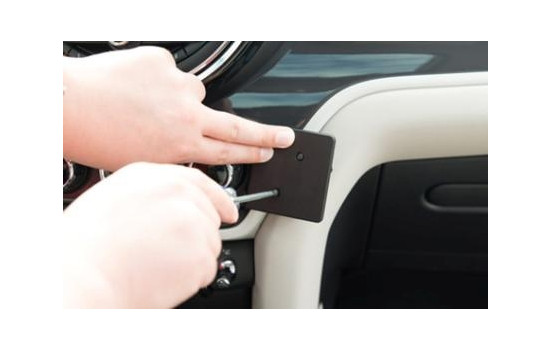 ProClip - Mini Cooper Countryman 2017-> Angled mount, Image 3