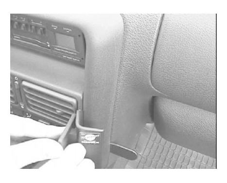 ProClip - Peugeot 106 1996-2002 Angled mount, Image 4