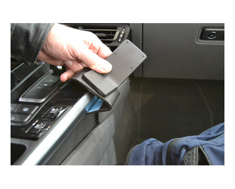 ProClip - Porsche 911 (992) 2020-2022 - Angled mount, Image 4