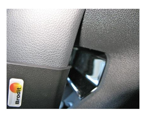 ProClip - Skoda Kodiaq 2017-> / Karoq 2018-> Angled mount, Image 3