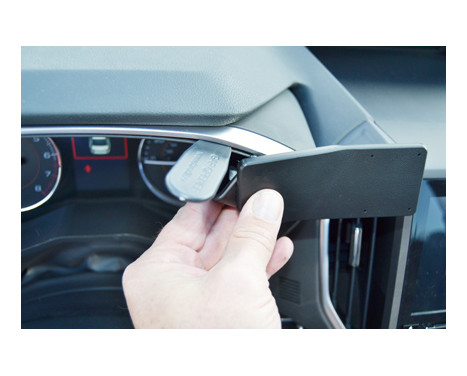 ProClip - Subaru Impreza 2017-> / XV 2018-> Center mount, Image 3