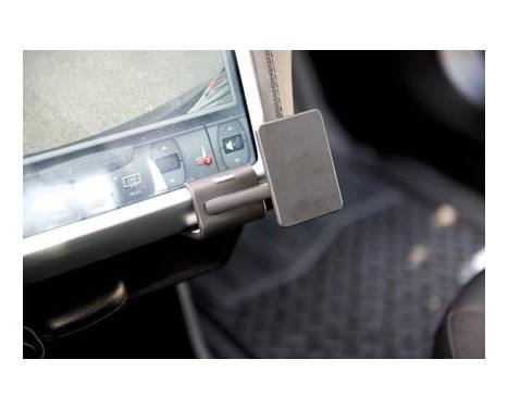 ProClip - Tesla Model S 2013- Model X 2016- Angled mount, Image 2