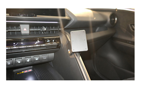 ProClip - Toyota C-HR 2024- Angled mount, Image 2