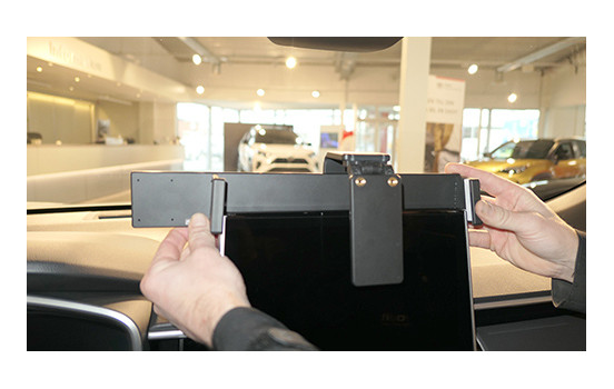 ProClip - Toyota Corolla Cross 2022-2023 Angeld mount, Image 5