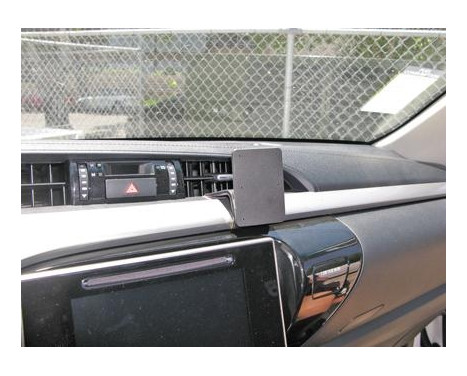 ProClip - Toyota HiLux 2016 - Angled mount
