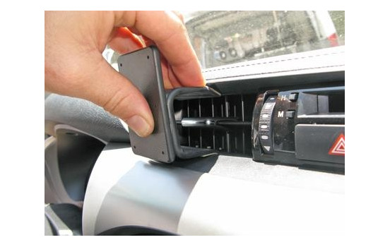 ProClip - Toyota HiLux 2016 - Center mount, Image 3