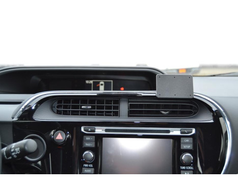 ProClip - Toyota Prius c 2018 - Center mount, Image 6