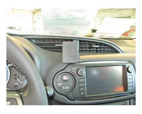 ProClip - Toyota Yaris 2015-2020 Center mount, Image 2