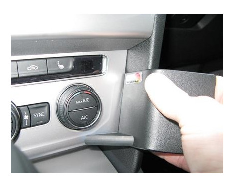 ProClip - Volkswagen Passat 2015- / Arteon 2017- Angled mount, Image 5