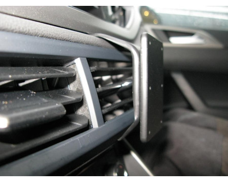 ProClip - Volkswagen Polo 2018 - Angled mount, Image 2