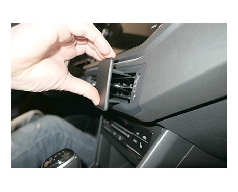 ProClip - Volkswagen Taigo 2022 - Center mount, Image 3