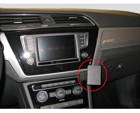 ProClip - Volkswagen Touran 2016 - Angled mount