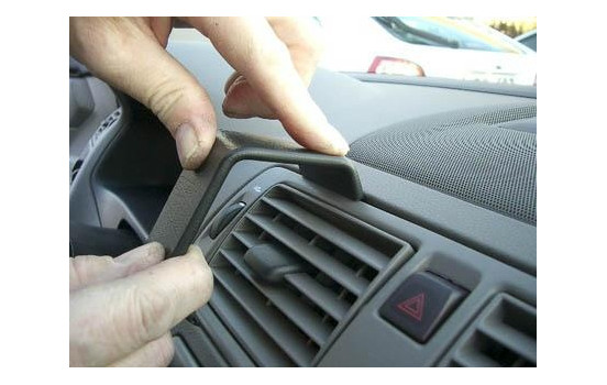 ProClip - Volvo C30/ C70/ S40/ V50 Center mount, Image 4