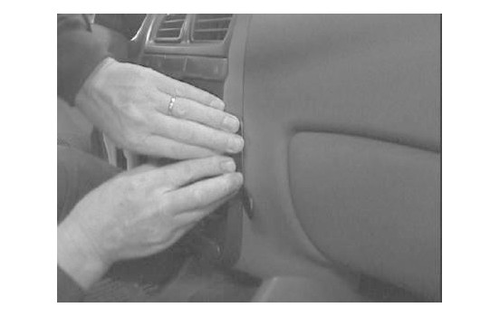 ProClip - Hyundai Accent 2000-2005 Montaje en ángulo, Imagen 3