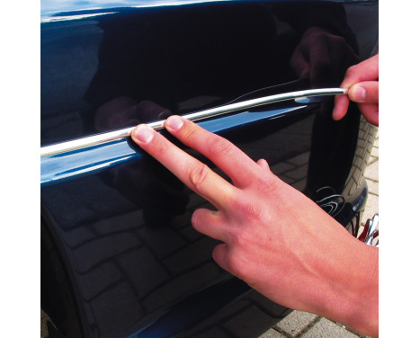 Universal Adhesive Chrome Frame - 20mm bredd / höjd 5 m