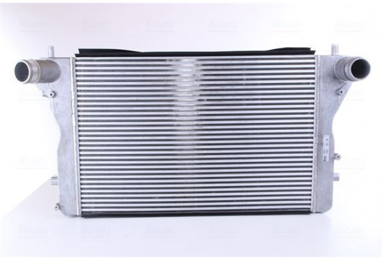 Intercooler, inlaatluchtkoeler 96420 Nissens