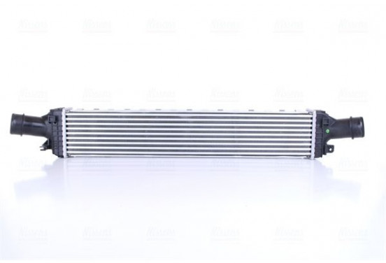 Intercooler, inlaatluchtkoeler 96111 Nissens