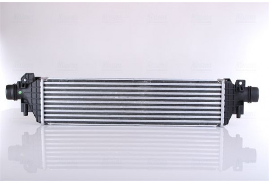 Intercooler, inlaatluchtkoeler 961444 Nissens