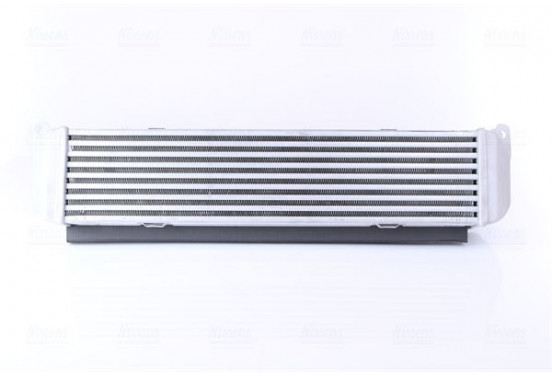 Intercooler, inlaatluchtkoeler 96243 Nissens