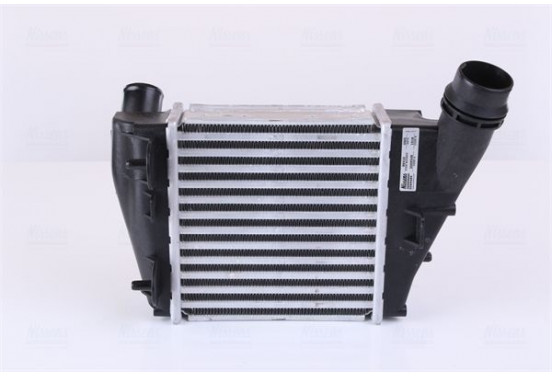 Intercooler, inlaatluchtkoeler 96410 Nissens