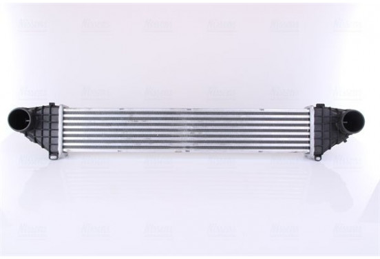 Intercooler, inlaatluchtkoeler 96722 Nissens