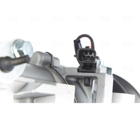 Kompressor, luftkonditionering **FÖRSTA MONTERING**, bild 6