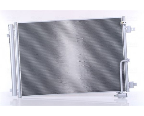 Kondensor, klimatanläggning 941050 Nissens