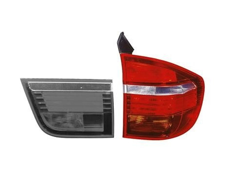 TAIL LIGHT outside R 0687932 Van Wezel, Image 3