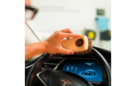 Cepillo de limpieza de cuero con cerdas largas de pelo de caballo sintético de Chemical Guys, Imagen 4