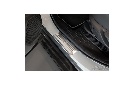 Molduras de umbral de puerta de acero inoxidable compatibles con Toyota Highlander XU70 2020- 'Híbrido' - 4 pie, Imagen 4