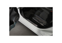Molduras de umbral de puerta de acero inoxidable negro aptas para Nissan Leaf II 2017- - 'Líneas' - 4 piezas