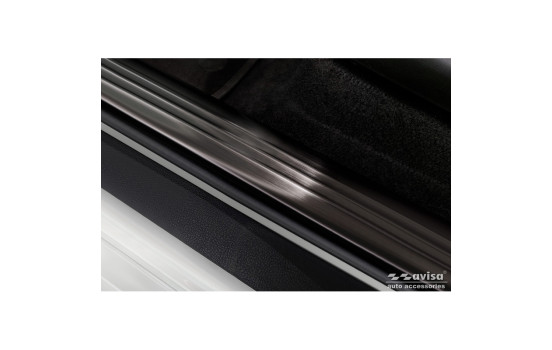 Molduras de umbral de puerta de acero inoxidable negro aptas para Nissan Leaf II 2017- - 'Líneas' - 4 piezas, Imagen 3