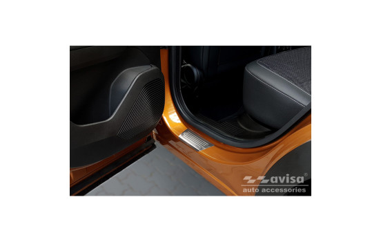Molduras de umbral de puerta de acero inoxidable compatibles con Renault Captur II 2020- 'Lines' - 4 piezas, Imagen 3
