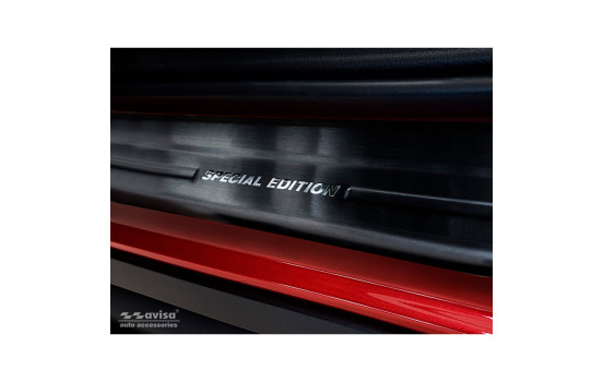 Molduras de umbral de puerta de acero inoxidable negro Mazda CX-30 2019-Â - Acero cepillado 'Edición especial', Imagen 2