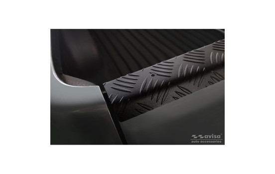 Moldura de aluminio para portón trasero de camioneta Volkswagen Amarok 2010 (negro), Imagen 3