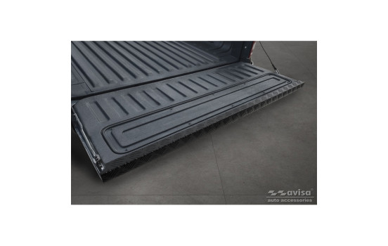 Moldura de aluminio para portón trasero de camioneta Volkswagen Amarok 2010 (negro), Imagen 4