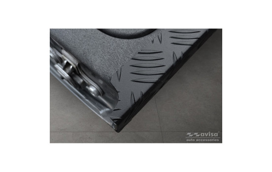 Moldura de aluminio para portón trasero de camioneta Volkswagen Amarok 2010 (negro), Imagen 5