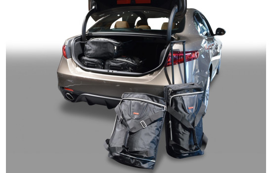 Travel bag set Alfa Romeo Giulia (952) 2016-present 4-door sedan