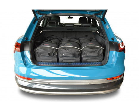 Audi E-tron quattro travel bag set, Image 3